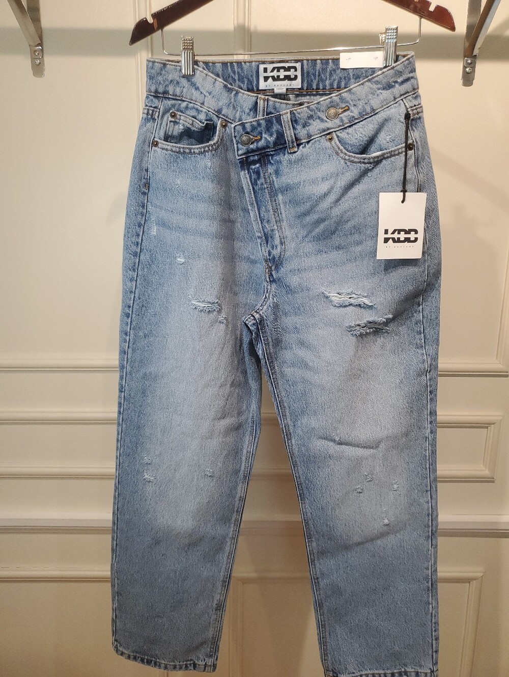NWT KBB By Kahlana Women's Light Wash High-Rise Straight Leg Jeans Size 4 - Picture 4 of 13